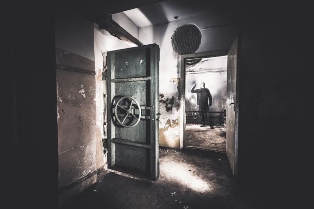 Bloomberg: Русия тайно проверява бомбоубежищата си | ФАКТИ.БГ Bloomberg: Русия тайно проверява бомбоубежищата си