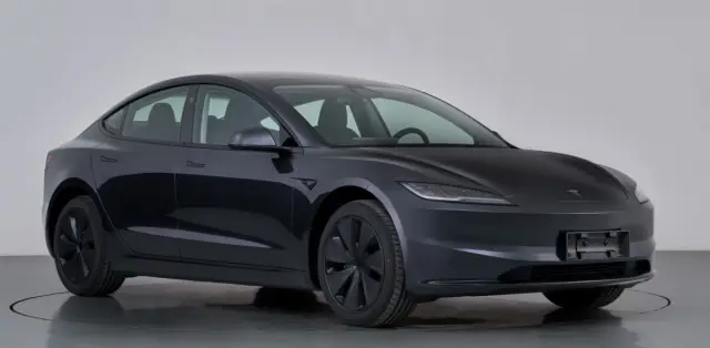Tesla Model 3+: По-голяма батерия и единствено един електромотор за оптимален пробег
