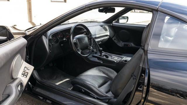 Знаете ли за колко пари бе продадена тази Toyota?