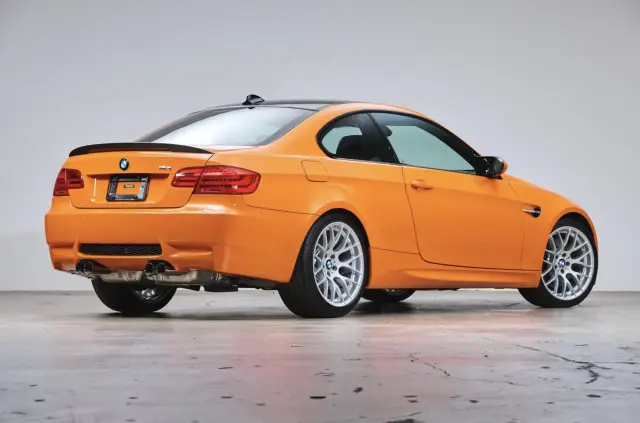 Продадоха 13-годишно BMW на цената на двустаен в София