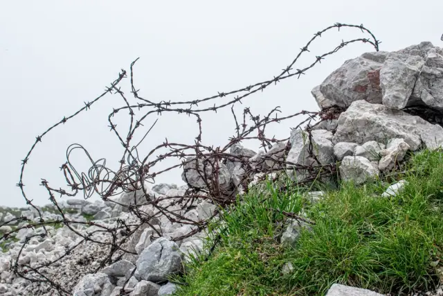 27 юни 1991 г.: Югославската армия напада независима Словения | ФАКТИ.БГ 27 юни 1991 г.: Югославската армия напада независима Словения