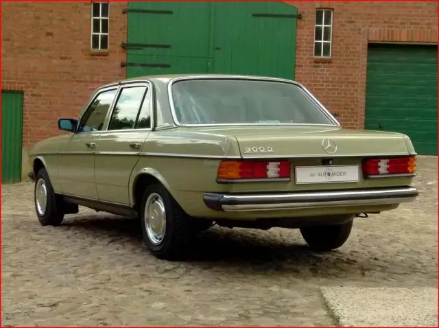 Един 40-годишен Mercedes-W123 с пробег от... 82 км