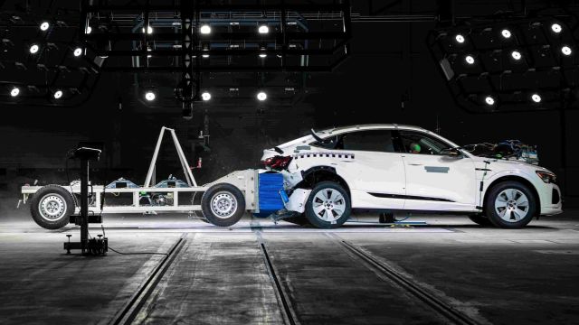 Audi откри краш център за 100 милиона евро