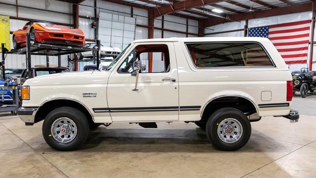 Продава се чисто ново Bronco на 29 години