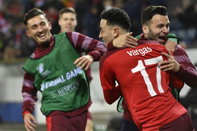 Швейцария разпиля България за едно полувреме и се класира за Световното в Катар