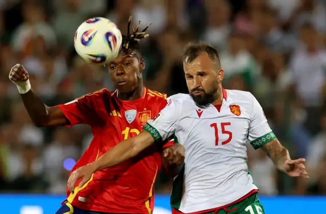 Испания пристигна, видя и вкара единствено 3 гола на България