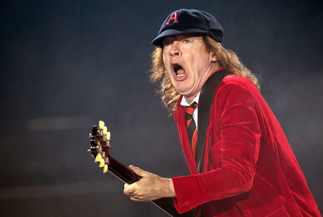 AC/DC избухват с нов албум (ВИДЕО+СНИМКИ)