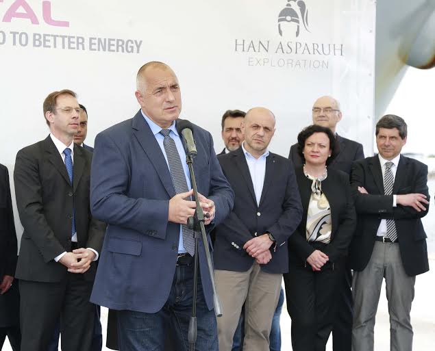 България трябваше отдавна да търси нефт