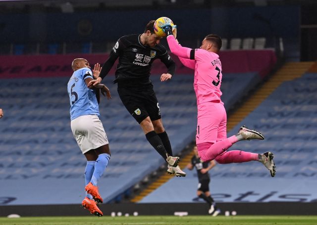  Манчестър Сити громи с 5:0 