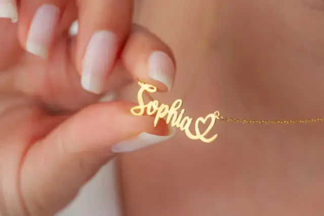 Лингвисти показаха кое е най-красивото име в света