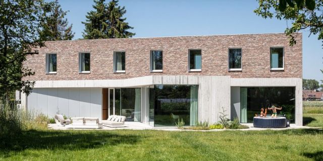  Изящен детайл трансформира тази плевня в къща (СНИМКИ) 