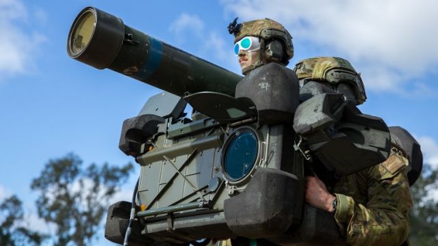 Швейцария разглежда молбата на Германия за изпращане на оръжия в Украйна 