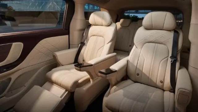 Ултралуксозен миниван с технологии от бъдещето