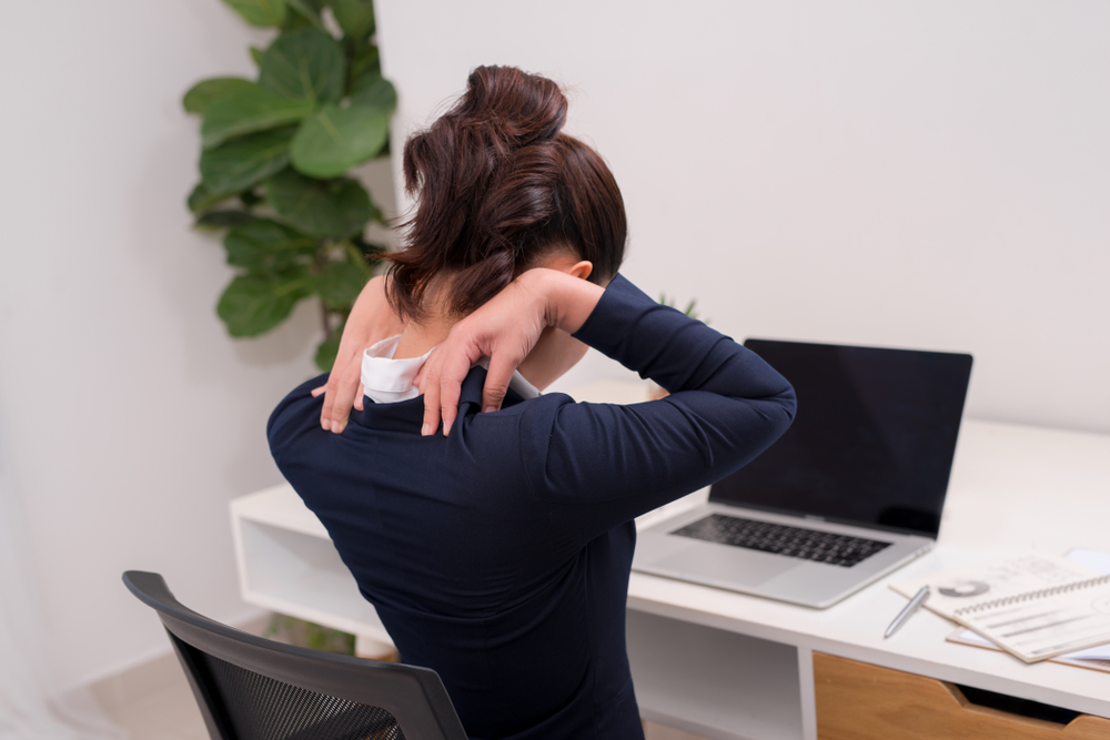 Боли ви гърбът? Пробвайте тези упражнения за подобряване на стойката (ВИДЕО)