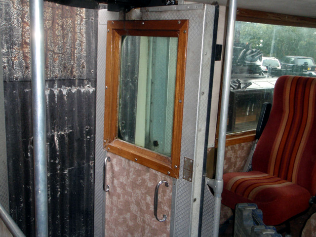 Бронираният автобус на Маргарет Тачър