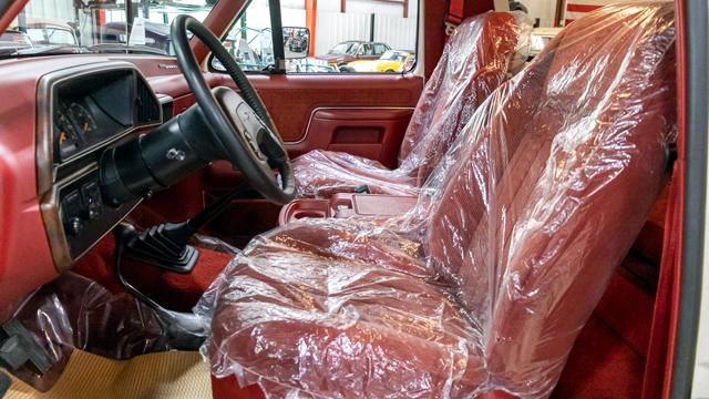  Продава се чисто ново Bronco на 29 години 