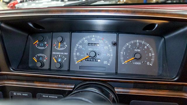  Продава се чисто ново Bronco на 29 години 