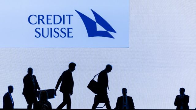 Стотици служители напускат швeйцapcĸaтa бaнĸa  Credit Suisse 