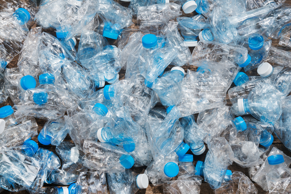 Провери с колко допринасяш за замърсяването на света с пластмаса