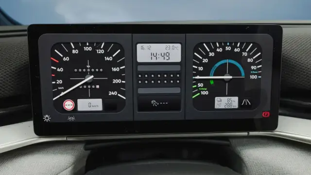 Първи поглед в интериора на новото Polo с ретро намигване към Golf Mk1