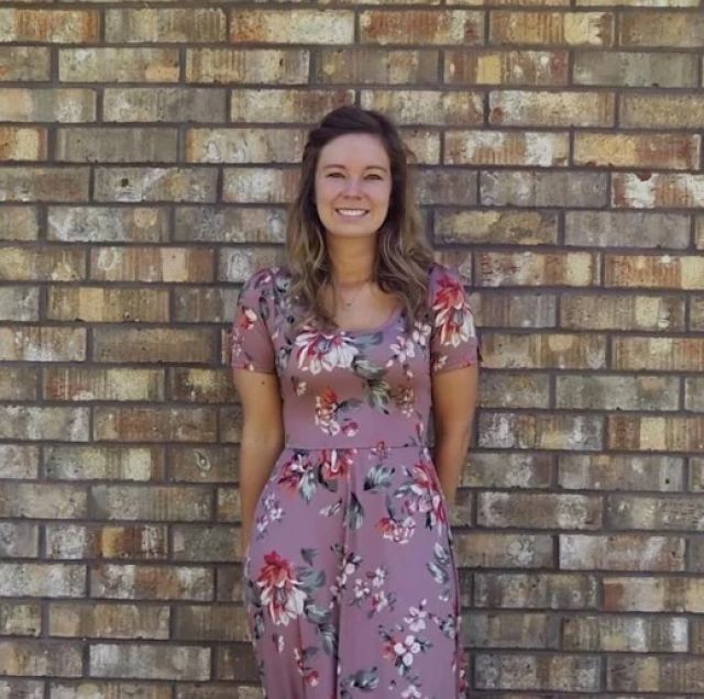  Млада учителка въртяла спекулация със собствен възпитаник повече от 2 година 