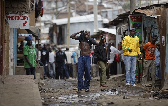 Кения се запъти към следизборна гражданска война (СНИМКИ)