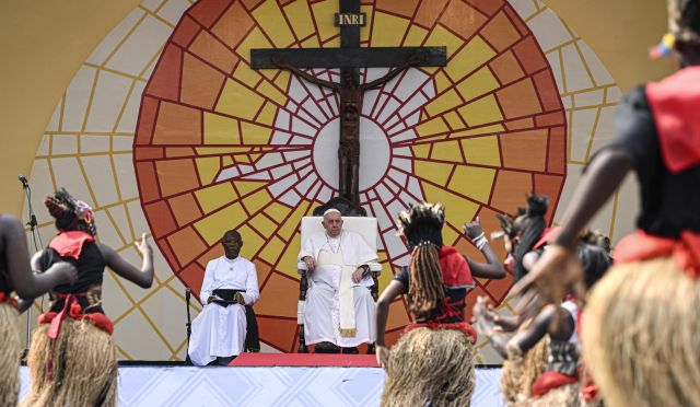 Папата призова конгоанските младежи да се борят срещу корупцията 