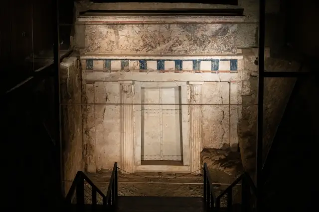 Откриха останките на семейство с шест бебета в гробницата на бащата на Александър Македонски