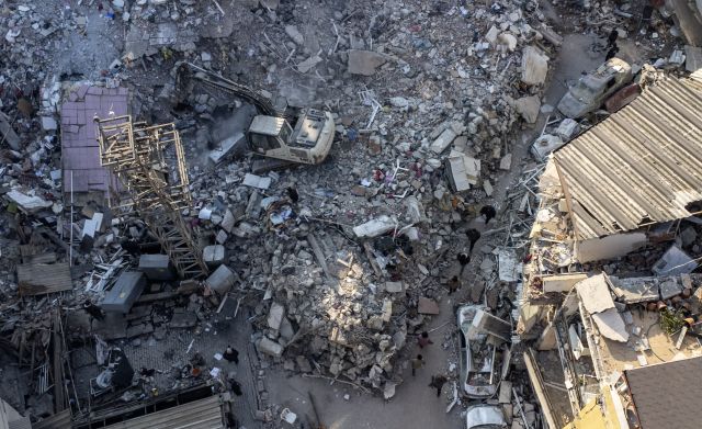 Австрийската армия временно прекратява участието си в спасителните действия в Турция от съображения за сигурност