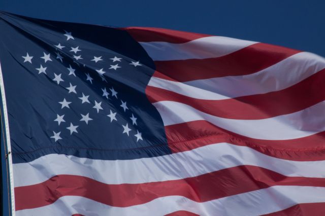 Американци от украински произход се опитват да помогнат на роднини да се доберат до САЩ 