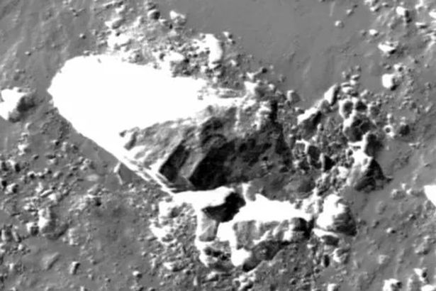 Древно извънземно селище на Луната се вижда на СНИМКИ на НАСА