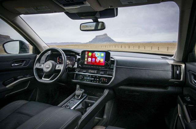 Осем места и V6: Nissan представи новия Pathfinder