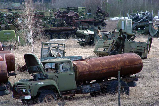 Автомобилите в Чернобил тогава и сега