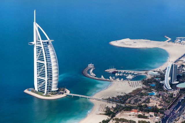 В Дубай прецениха вероятността от нападения на акули 