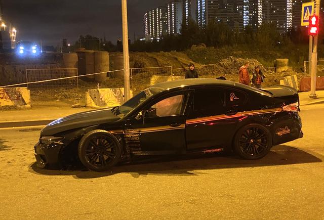  Ferrari отнесе дрифтиращо BMW (ВИДЕО) 