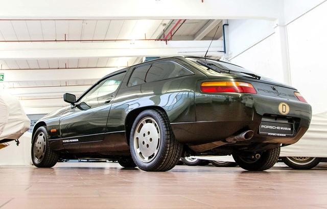 Нямало Porsche комби? Хайде де!