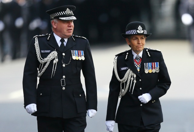 10 април: Светът в снимки