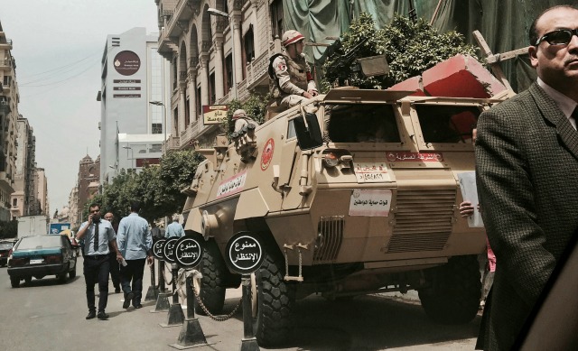 10 април: Светът в снимки