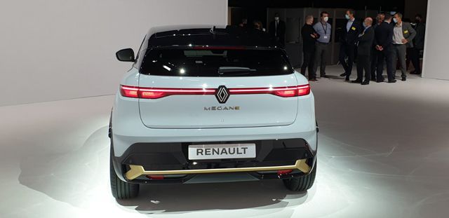  Ето го новото Renault Megane - 100% електрическо - 5 
