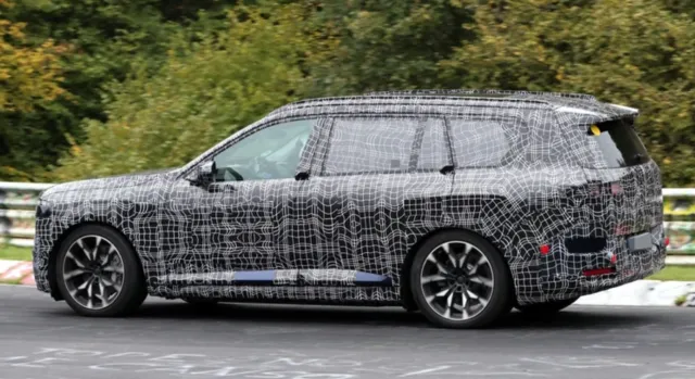 Финални тестове за най-голямото електрическо BMW