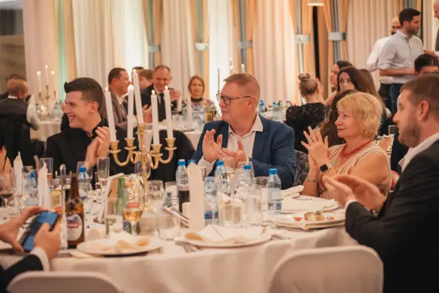 Първи Коледен благотворителен бал на ИКТ Клъстер - Варна