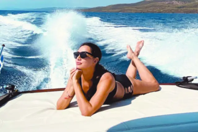  Вижте дамата на Румен Вълка (СНИМКИ) - 4 