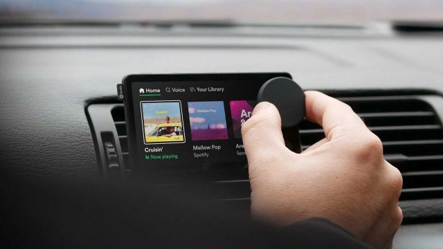 Spotify раздава безплатна джаджа за коли