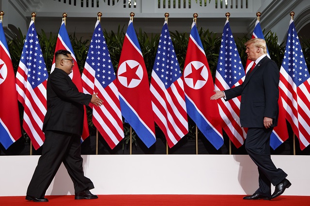 Тръмп: Китай спъва мира на Корейския полуостров