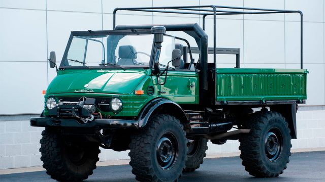  Продава се необичаен всъдеход Mercedes-Benz Unimog 416 
