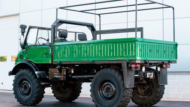  Продава се необичаен всъдеход Mercedes-Benz Unimog 416 