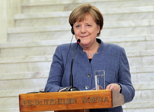 Социалдемократите: Меркел да отстъпи