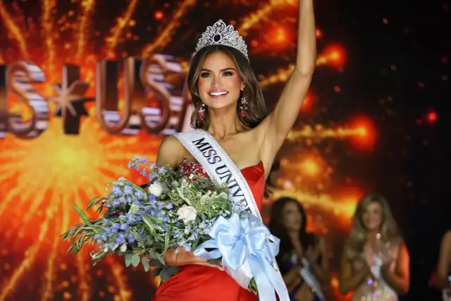 Бивша мажоретка от Небраска е новата  - 2