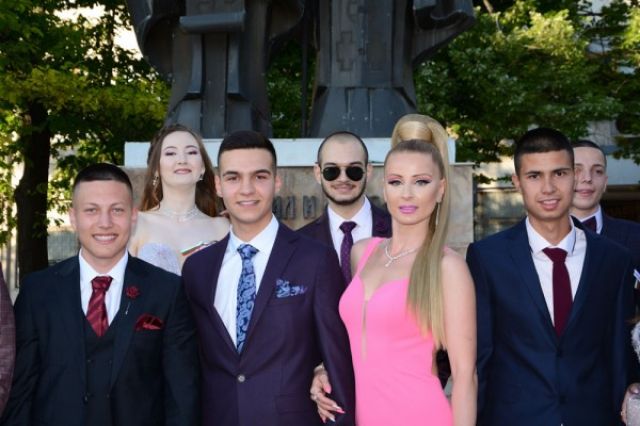 `Учителка `Учителка