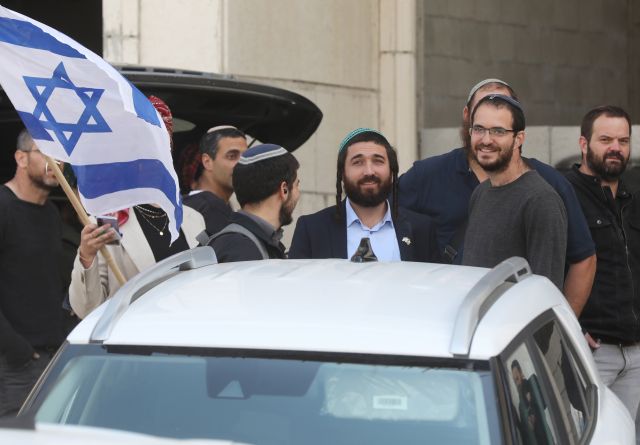 Десетки хиляди израелци излязоха на протест срещу политиката на премиера Бенямин Нетаняху | ФАКТИ.БГ Десетки хиляди израелци излязоха на протест срещу политиката на премиера Бенямин Нетаняху